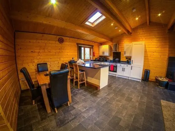 Luxury Apart Daire, Banyolu/Duşlu (with big Jacuzzi)