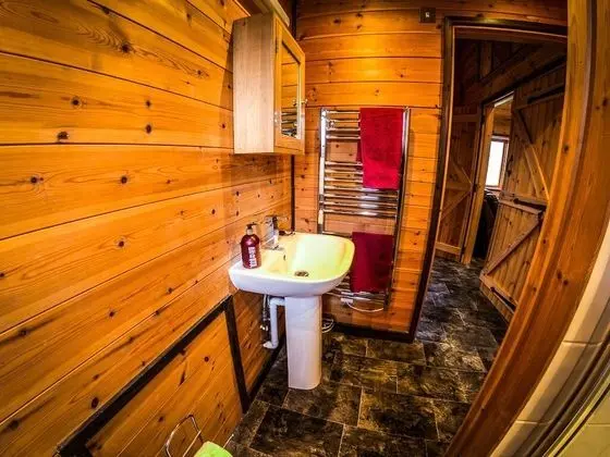 Luxury Apart Daire, Banyolu/Duşlu (and Jacuzzi)