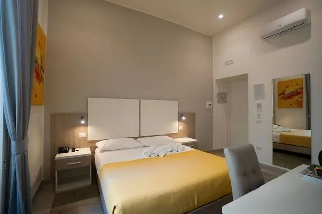 Standard Tek Büyük Yataklı Oda