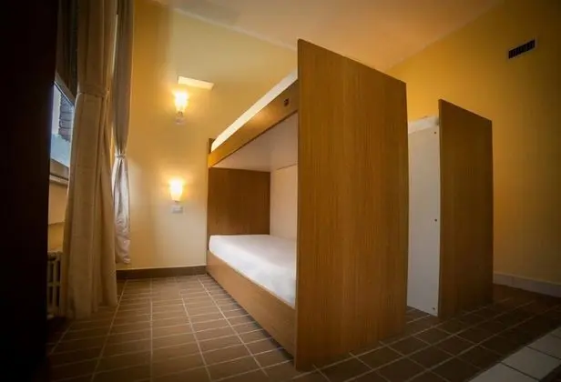 SMART Mixed Dorm 10 People, Shared Bathroom