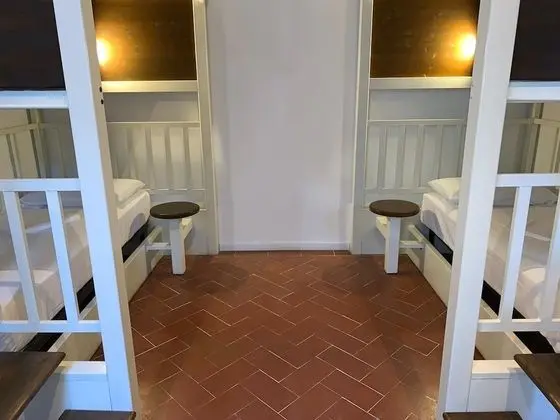 SMART Mixed Dorm 6 People, Shared Bathroom