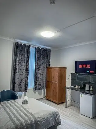 Comfort Tek Büyük Yataklı Oda, Engellilere Uygun, Banyolu/Duşlu