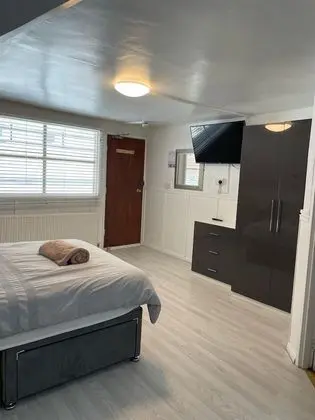 Comfort Tek Büyük Yataklı Oda, Engellilere Uygun, Banyolu/Duşlu