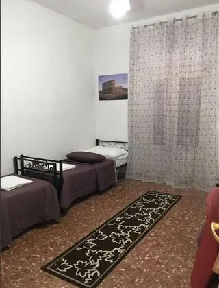 Ortak Ranzalı Oda, Karma Ranzalı Oda (5-bed - Ages 18-40 accepted)