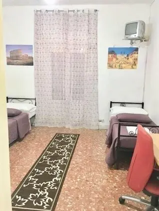 Standard Ortak Ranzalı Oda, Karma Ranzalı Oda (4-bed - Ages 18-40 accepted)