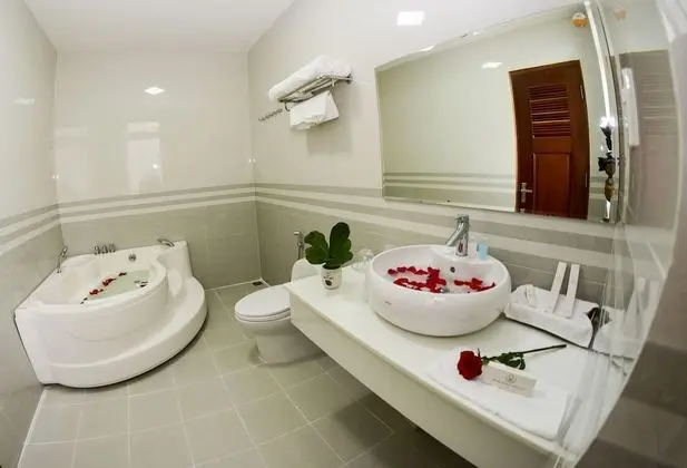 Dört Kişilik Oda, Balkon (102)