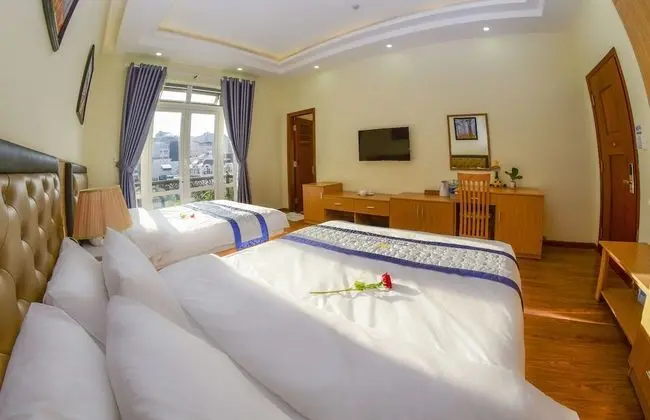 Dört Kişilik Oda, Balkon (103)