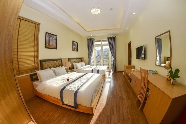 Dört Kişilik Oda, Balkon (103)