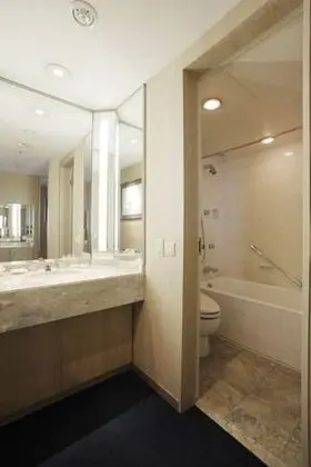 İki Ayrı Yataklı Oda, Sigara İçilmez, Kule (5PM Check In, Tower High Floor Twin)