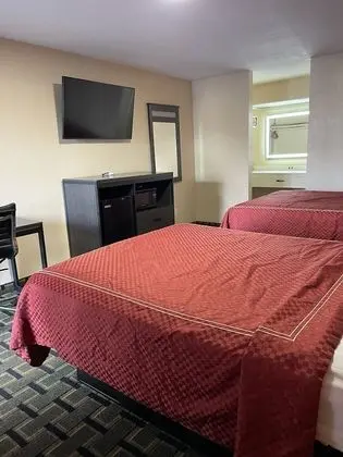 İki Queen-Size Yataklı Oda (Sigara İçilmez)