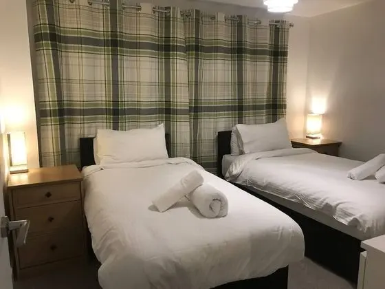 Ev (4 Bedrooms)