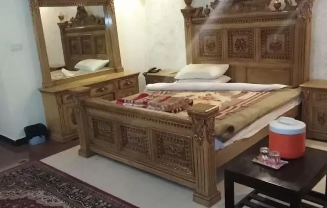 Deluxe Tek Büyük Yataklı Oda