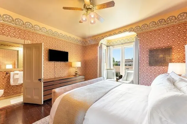 Luxury Oda, 1 En Büyük (King) Boy Yatak, Özel Banyo