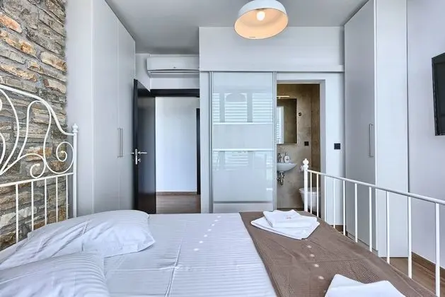 Beachfront Villa New Horizons I