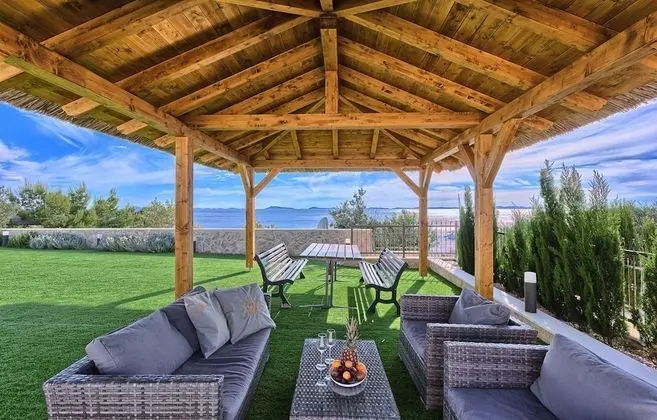 Beachfront Villa New Horizons I