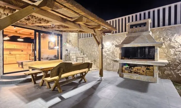 Beachfront Villa New Horizons I
