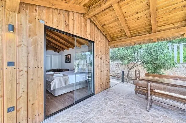Beachfront Villa New Horizons III