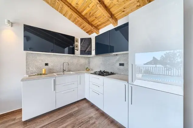 Beachfront Villa New Horizons III