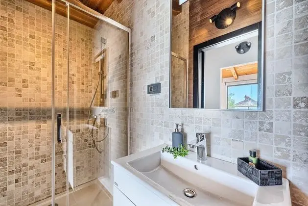 Beachfront Villa New Horizons III