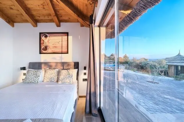 Luxury Bungalow New Horizons I