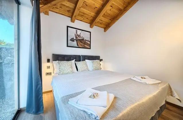 Luxury Bungalow New Horizons I