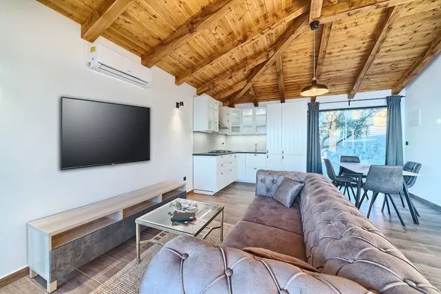 Luxury Bungalow New Horizons I