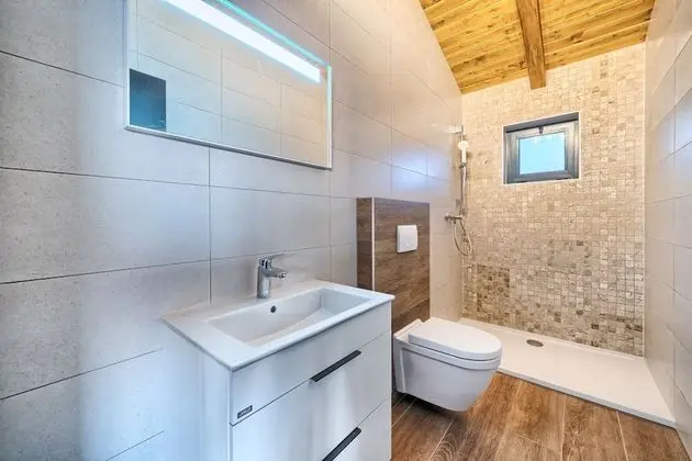 Luxury Bungalow New Horizons I
