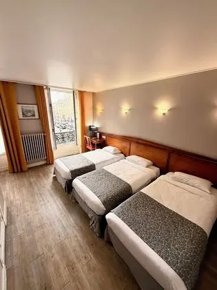 Üç Kişilik Oda