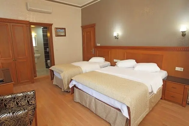 Deluxe Dört Kişilik Oda
