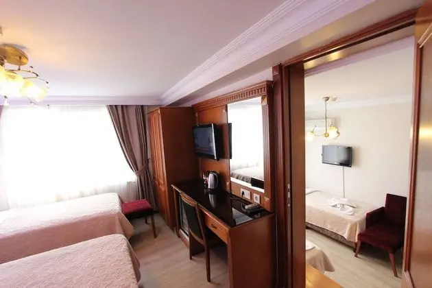 Deluxe Dört Kişilik Oda