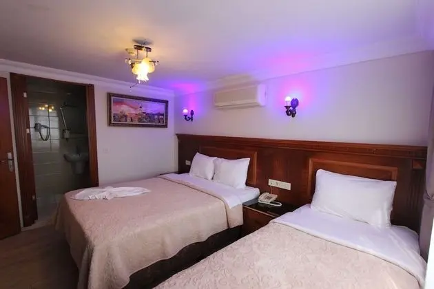 Deluxe Dört Kişilik Oda