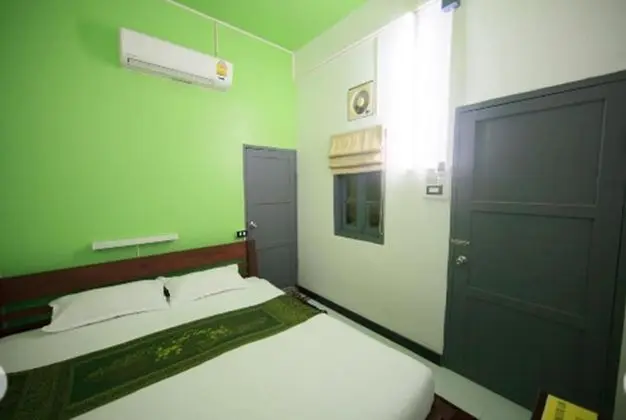 Basic Tek Büyük Yataklı Oda (Budget Room)