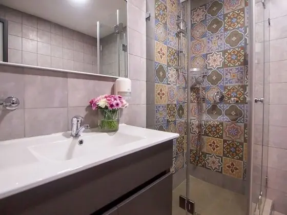 Superior Tek Büyük Yataklı Oda, Balkon, Şehir Manzaralı
