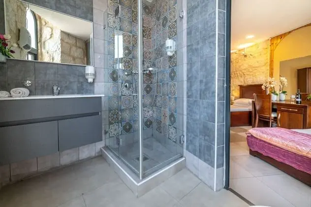 Superior Üç Kişilik Oda, Balkon, Şehir Manzaralı