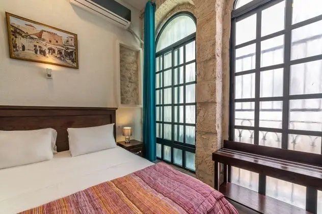 Üç Kişilik Oda