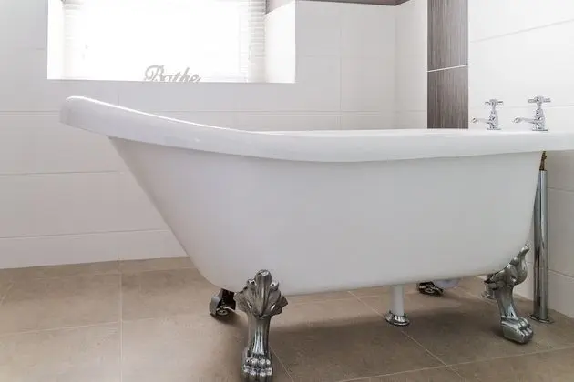 Süit, Banyolu/Duşlu