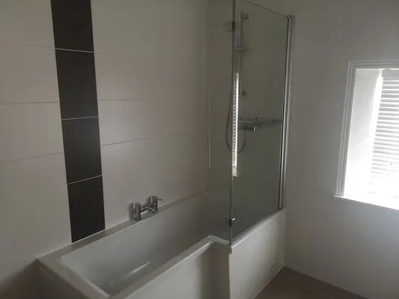 Superior Tek Büyük Yataklı Oda, Banyolu/Duşlu