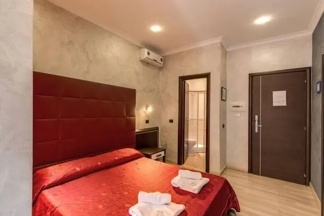 Tek Büyük veya İki Ayrı Yataklı Oda