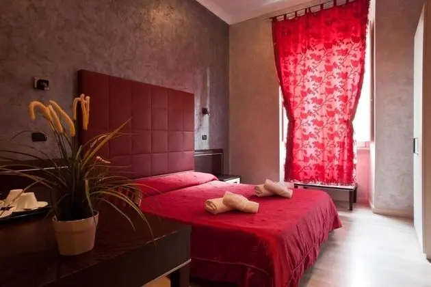 Tek Büyük veya İki Ayrı Yataklı Oda