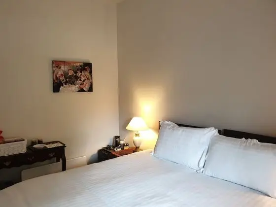 Comfort İki Ayrı Yataklı Oda, Banyolu/Duşlu, Avlu Manzaralı (REAR )