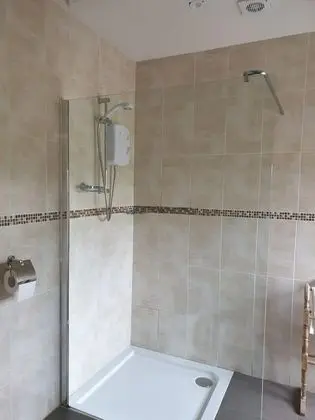 Comfort İki Ayrı Yataklı Oda, Banyolu/Duşlu, Avlu Manzaralı (REAR )