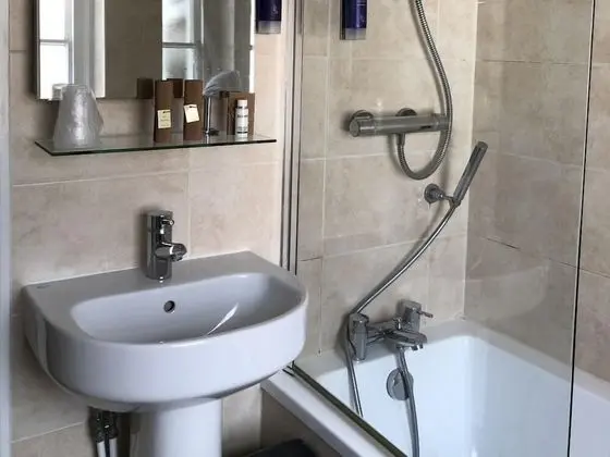 Luxury Tek Büyük Yataklı Oda, Banyolu/Duşlu