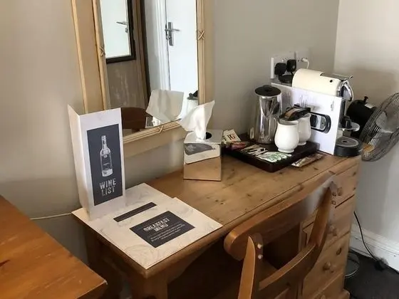 Premium Tek Büyük veya İki Ayrı Yataklı Oda, Banyolu/Duşlu