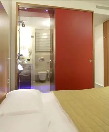 Standard Büyük Yataklı Tek Kişilik Oda