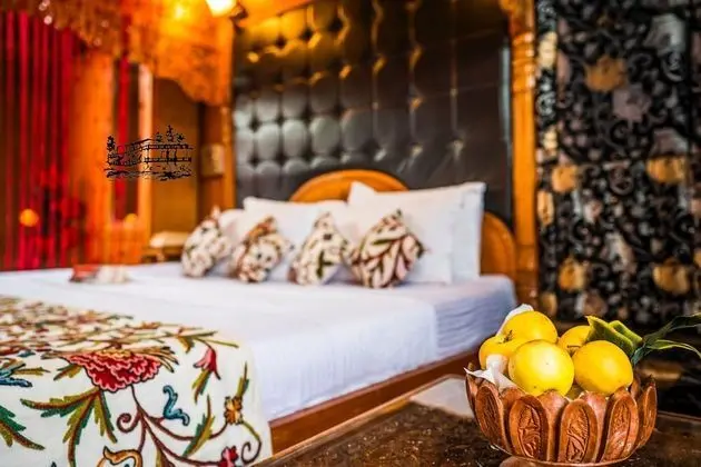 The Royal Heritage Suite
