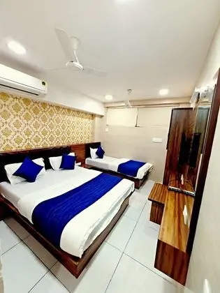 Deluxe Üç Kişilik Oda