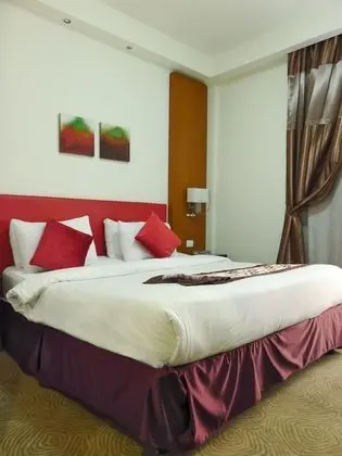 Standard Tek Büyük veya İki Ayrı Yataklı Oda, Şehir Manzaralı
