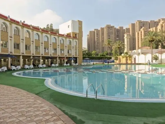 Standard Tek Büyük veya İki Ayrı Yataklı Oda, Şehir Manzaralı