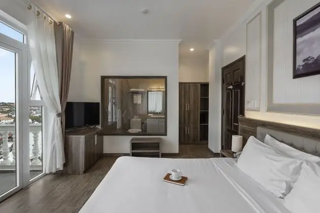 Luxury Tek Büyük Yataklı Oda