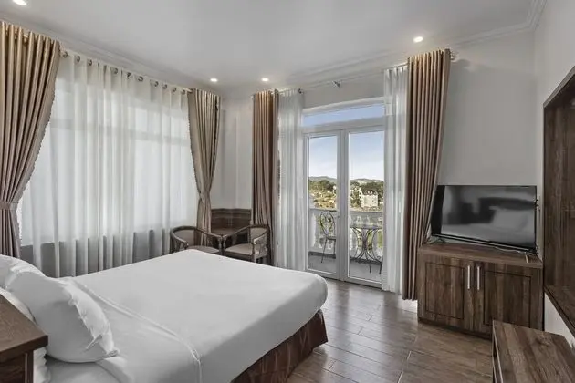 Luxury Tek Büyük Yataklı Oda